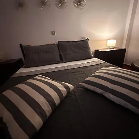 Ibis For 4 Pax Close To Centre